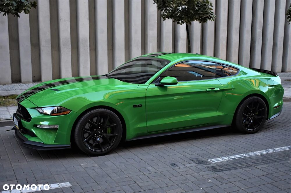 Ford Mustang - 6