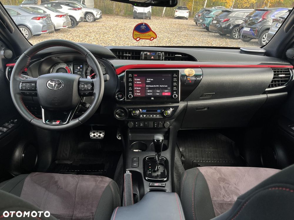 Toyota Hilux 2.8 D-4D Double Cab GR Sport 4x4 - 18