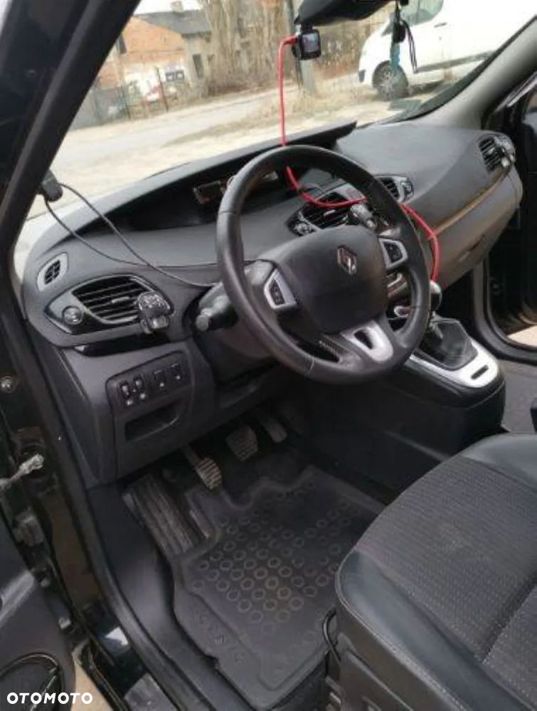 Renault Scenic 1.6 dCi Energy Bose Edition - 4