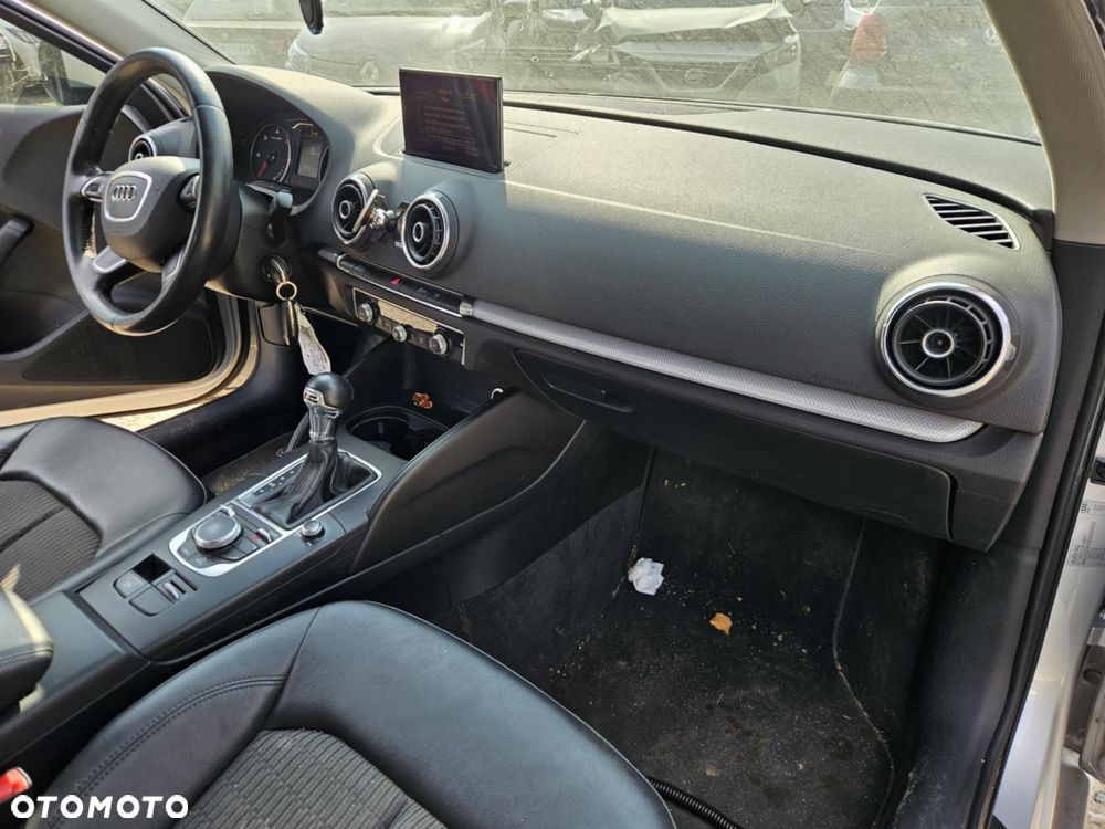 Audi A3 Sportback 2.0 TDI S tronic S line Sportpaket - 8