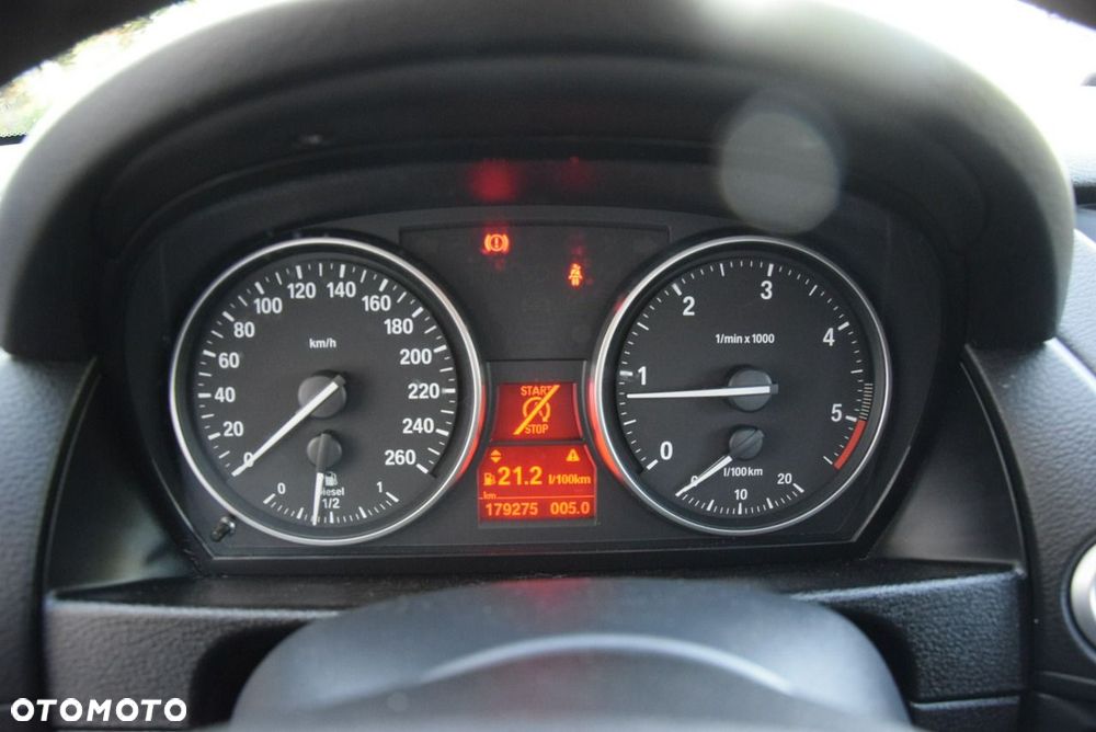 BMW X1 xDrive18d - 35