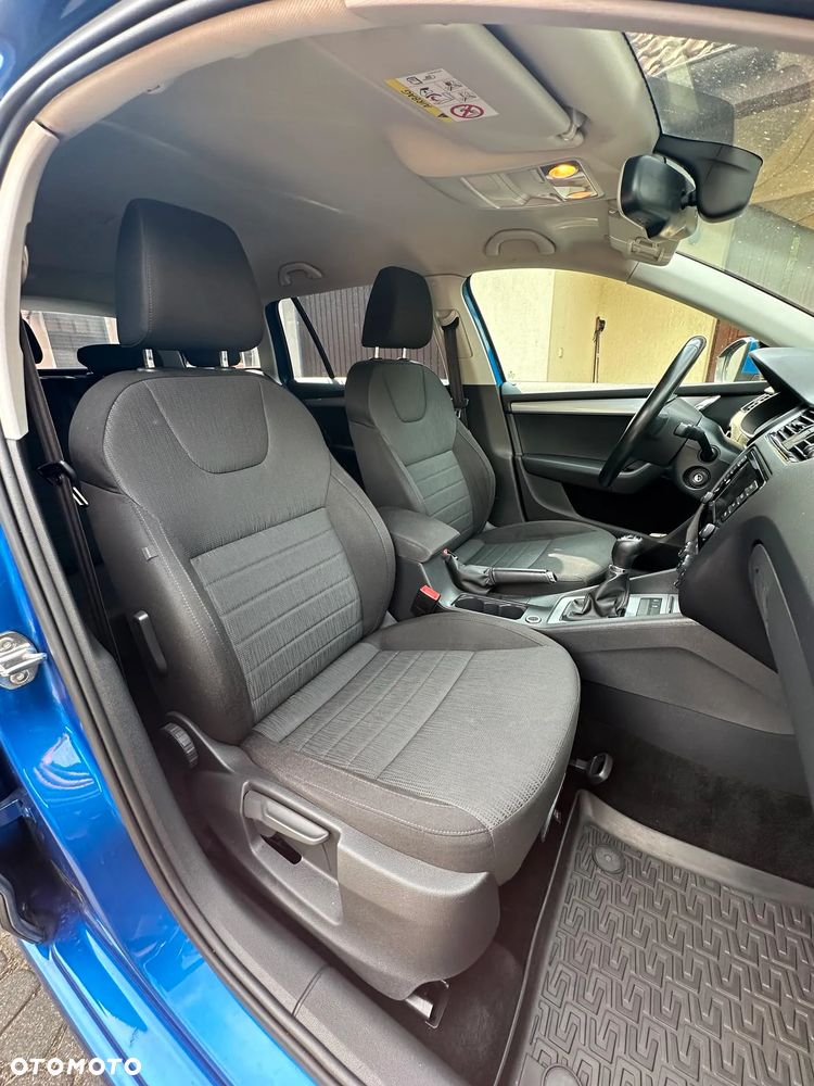 Skoda Octavia 2.0 TDI Style - 9