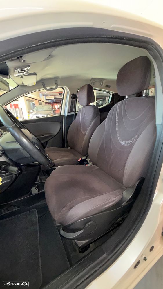 Lancia Ypsilon 1.2 S&S Urban - 17