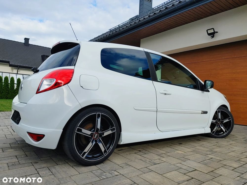 Renault Clio 1.6 16V GT - 17
