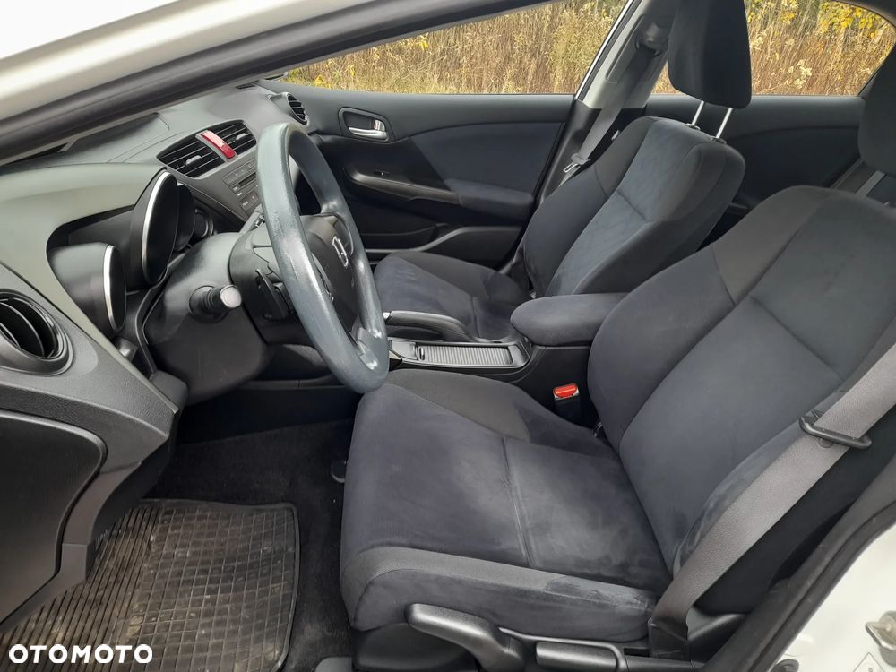 Honda Civic 1.8 Comfort - 29