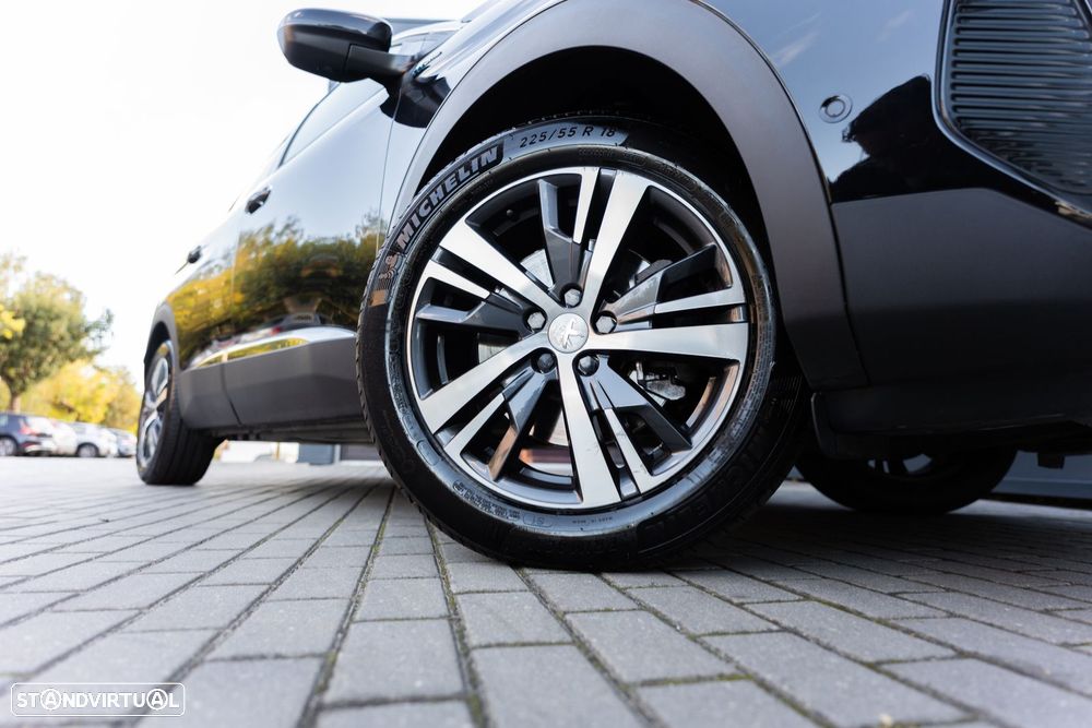 Peugeot 3008 1.6 Hybrid Allure e-EAT8 - 24