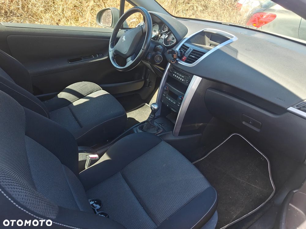 Peugeot 207 CC 120 VTi Urban Move - 5
