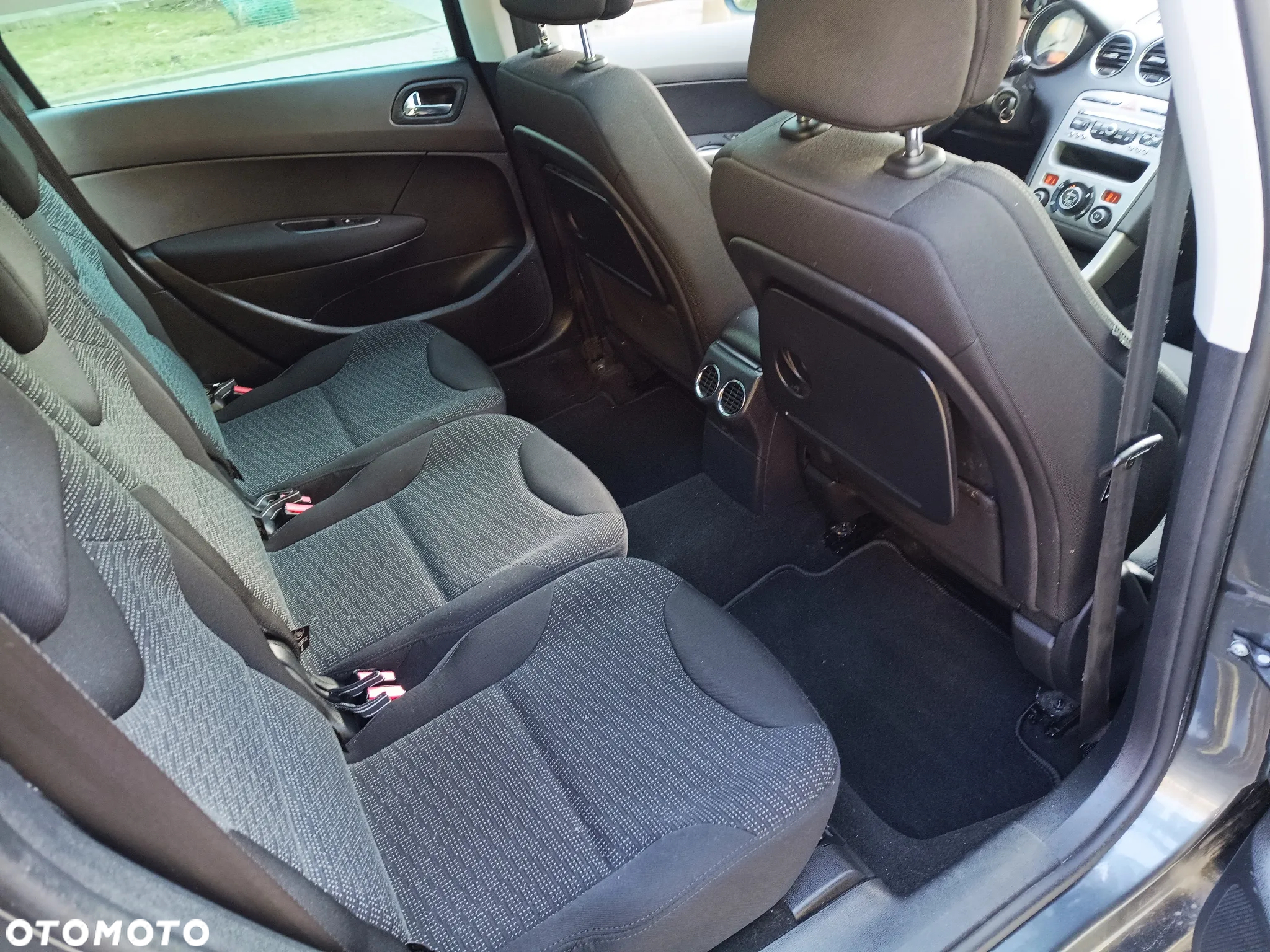 Peugeot 308 1.6 Premium Plus - 18