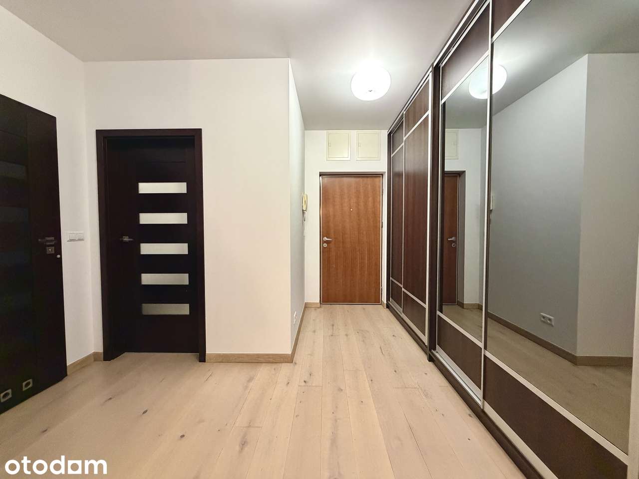 Mieszkanie 53 m²- dwa pokoje z balkonem i garażem na Mokotowie