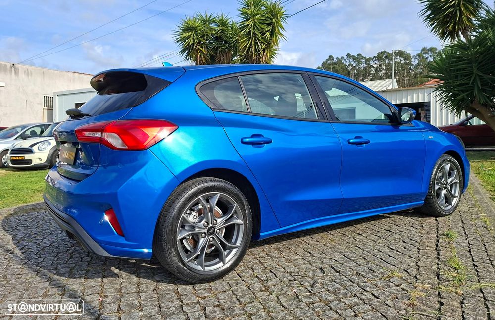 Ford Focus 1.0 EcoBoost S&S ST-LINE - 4