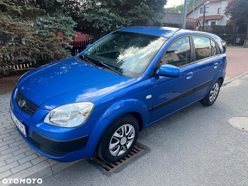 Kia Rio - 2
