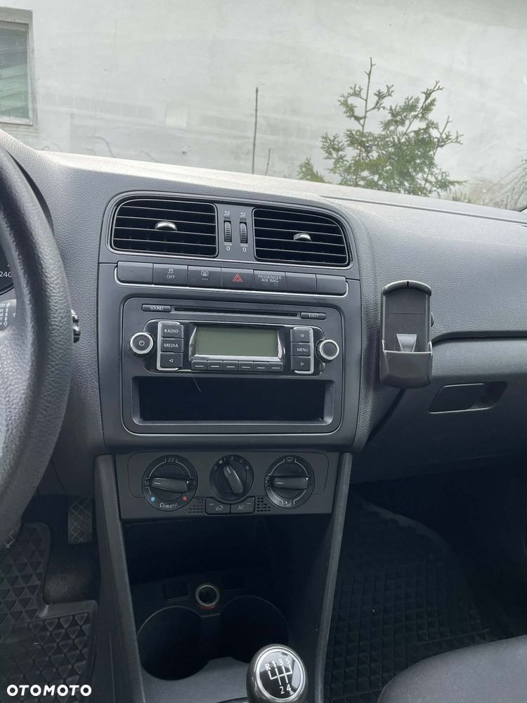 Volkswagen Polo - 8