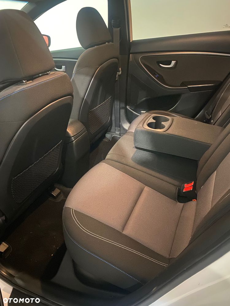 Hyundai i30 - 11