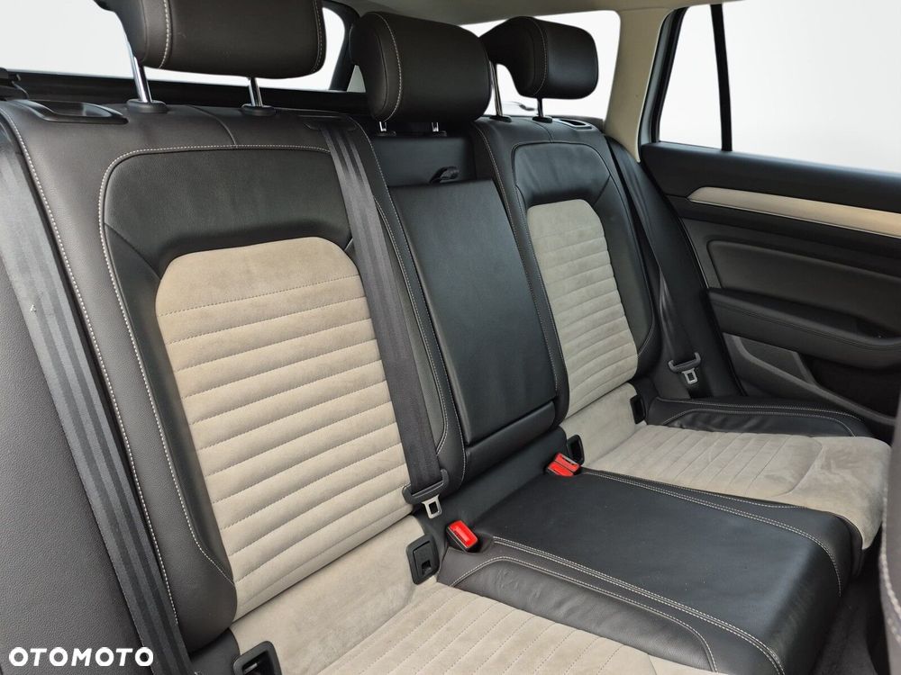Volkswagen Passat Variant 1.8 TSI BMT Highline DSG - 17