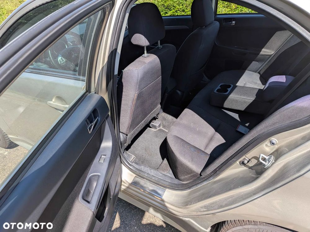 Mitsubishi Lancer 1.8 Invite - 10