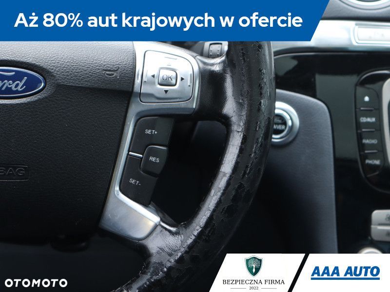 Ford S-Max - 22