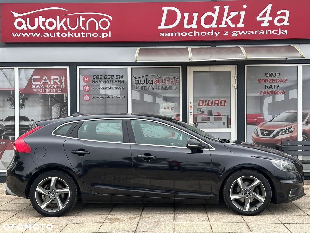 Volvo V40 D2 R Design - 16