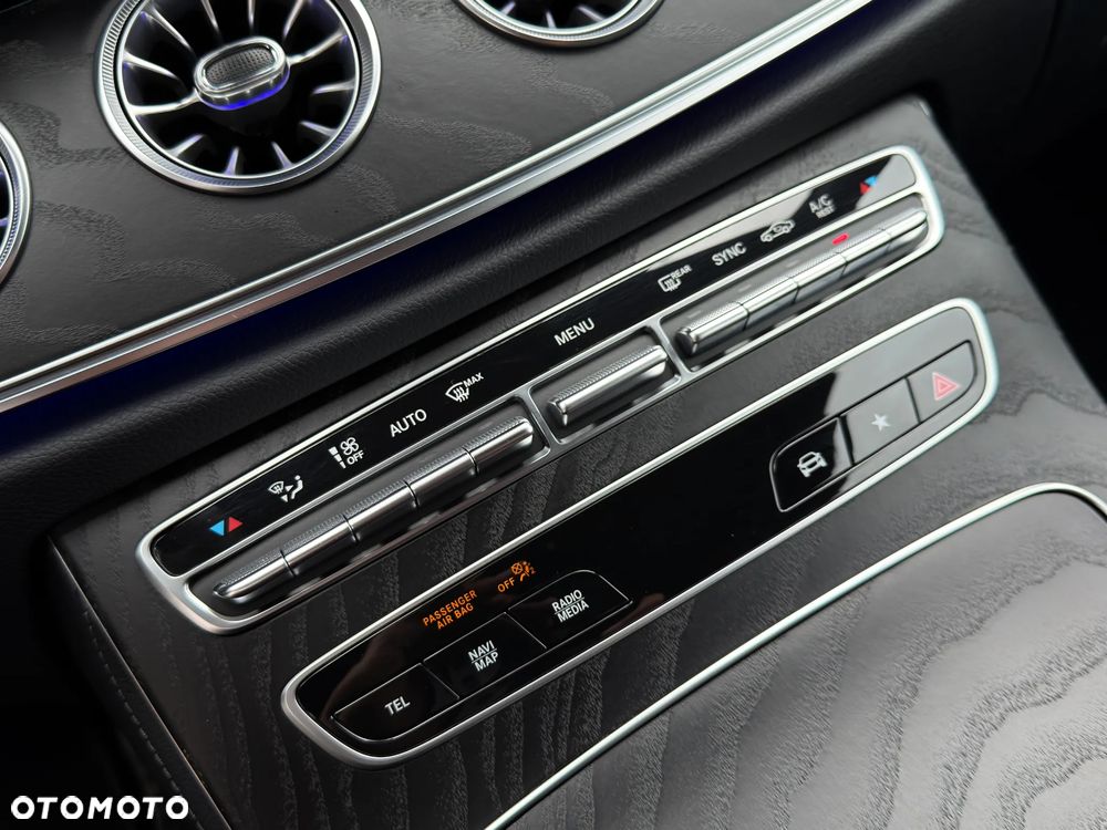 Mercedes-Benz Klasa E 300 AMG - 13
