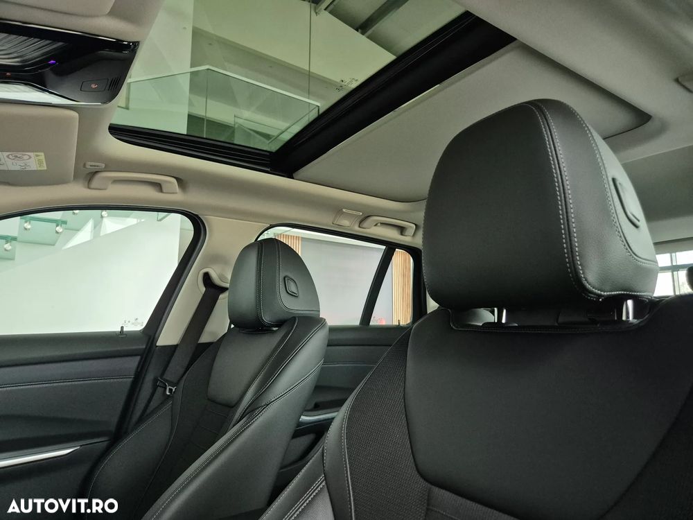 BMW Seria 3 320e Touring Aut. - 12