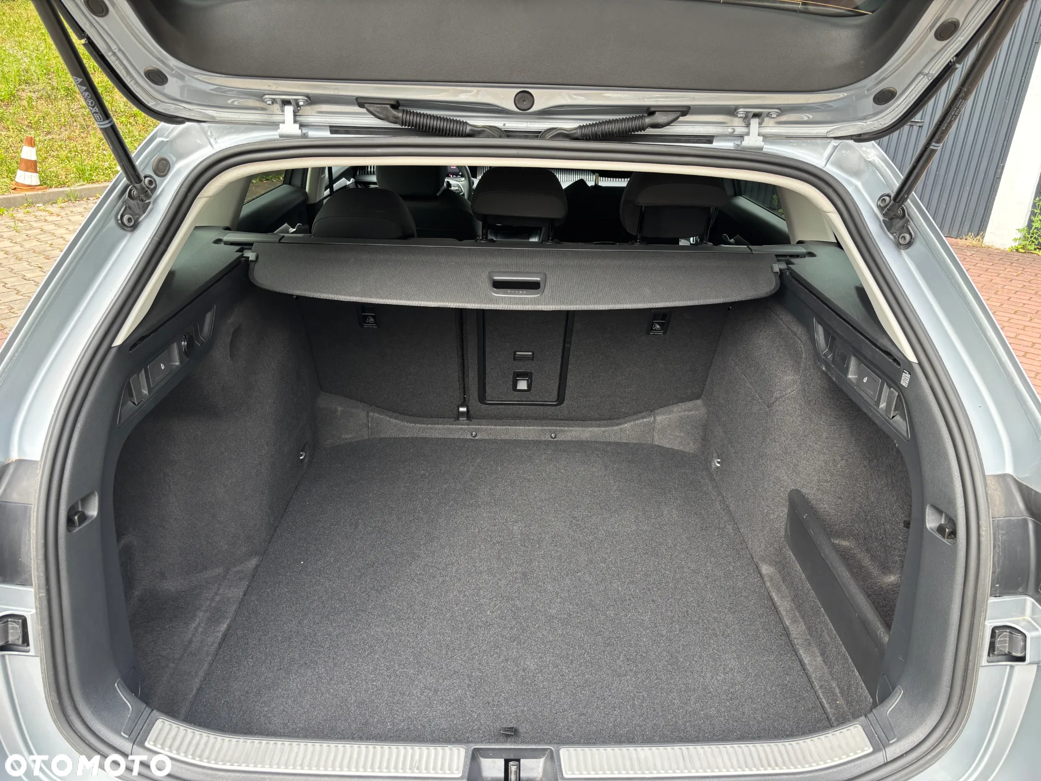 Skoda Superb 2.0 TDI SCR Essence DSG - 30