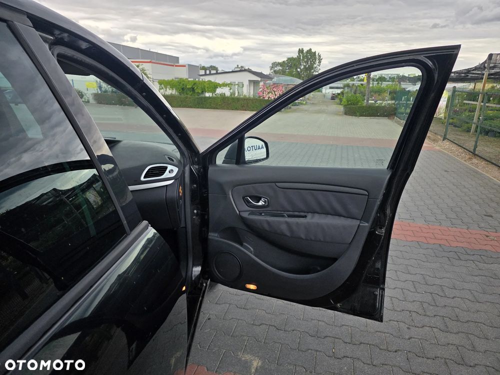 Renault Scenic - 13