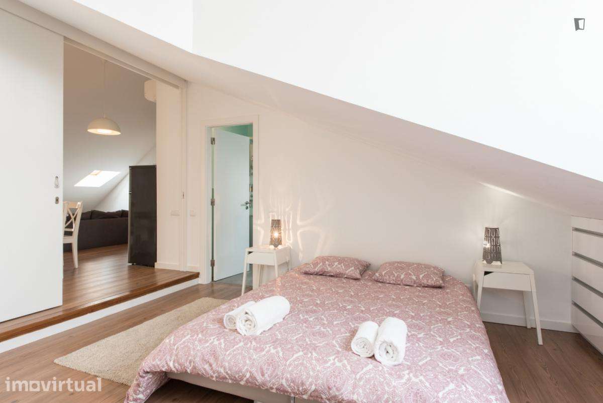 Apartamento com 1 quartos - localizado em Campo de Ourique Lisbon - Grande imagem: 3/34