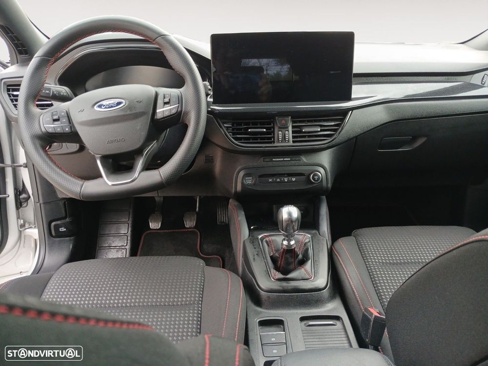 Ford Focus SW 1.5 TDCi EcoBlue ST-Line - 10