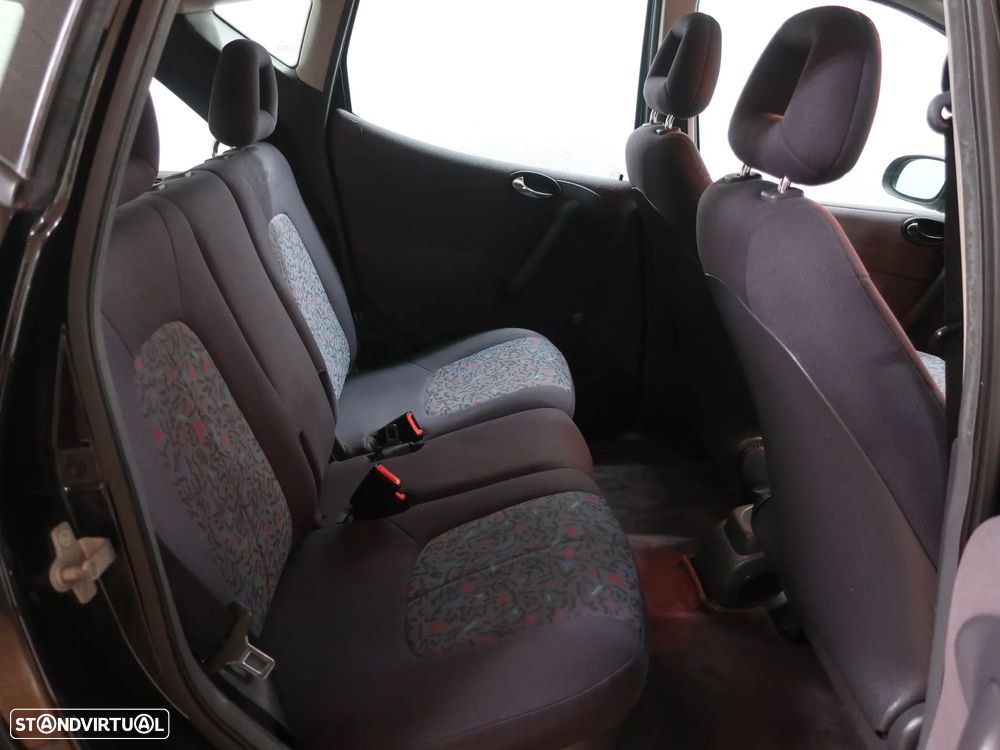 Mercedes-Benz A 140 Classic - 21