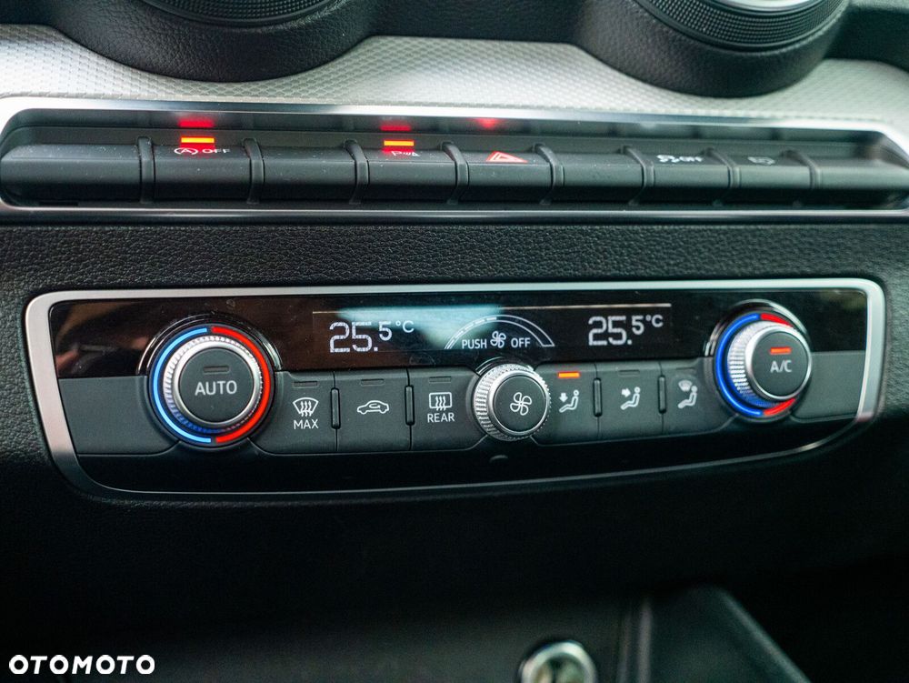 Audi Q2 - 24