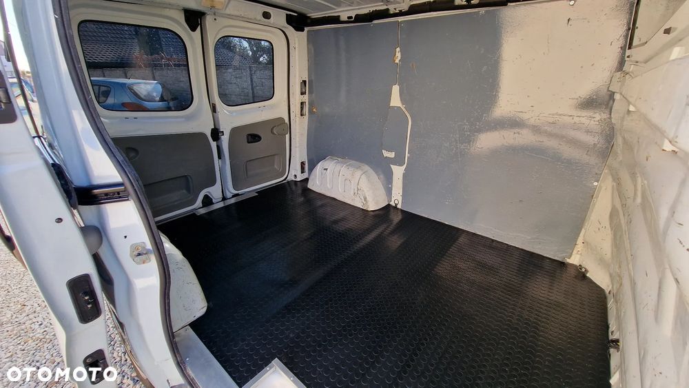 Opel Vivaro - 15