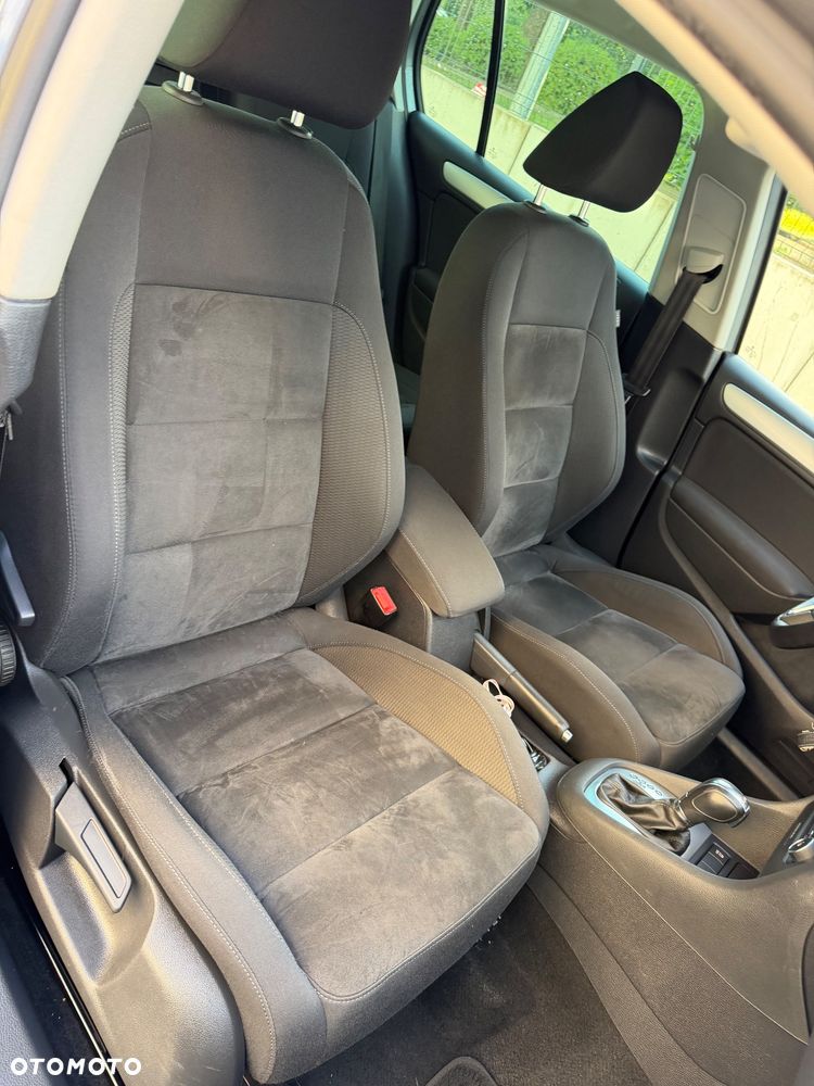 Volkswagen Golf 2.0 TDI DPF DSG Highline - 18