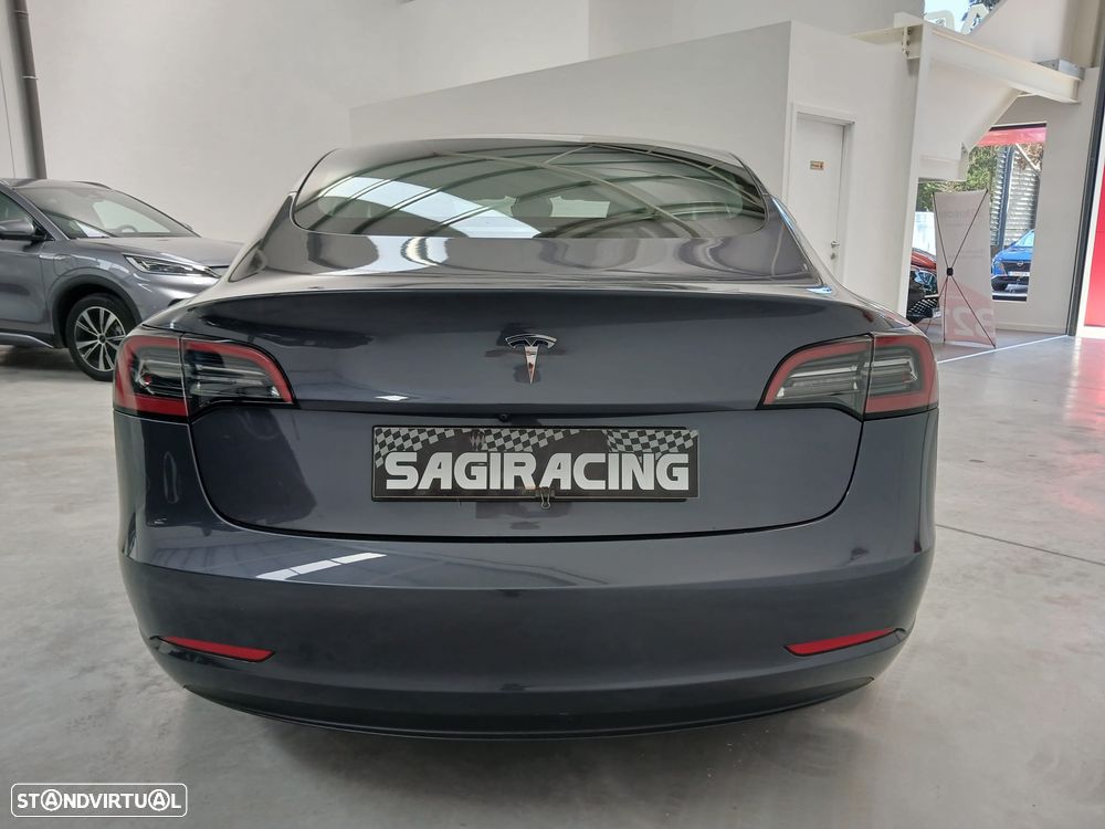 Tesla Model 3 Long Range Tração Traseira - 15