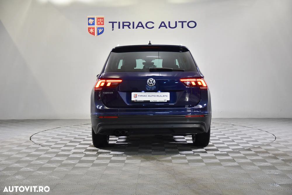 Volkswagen Tiguan - 4