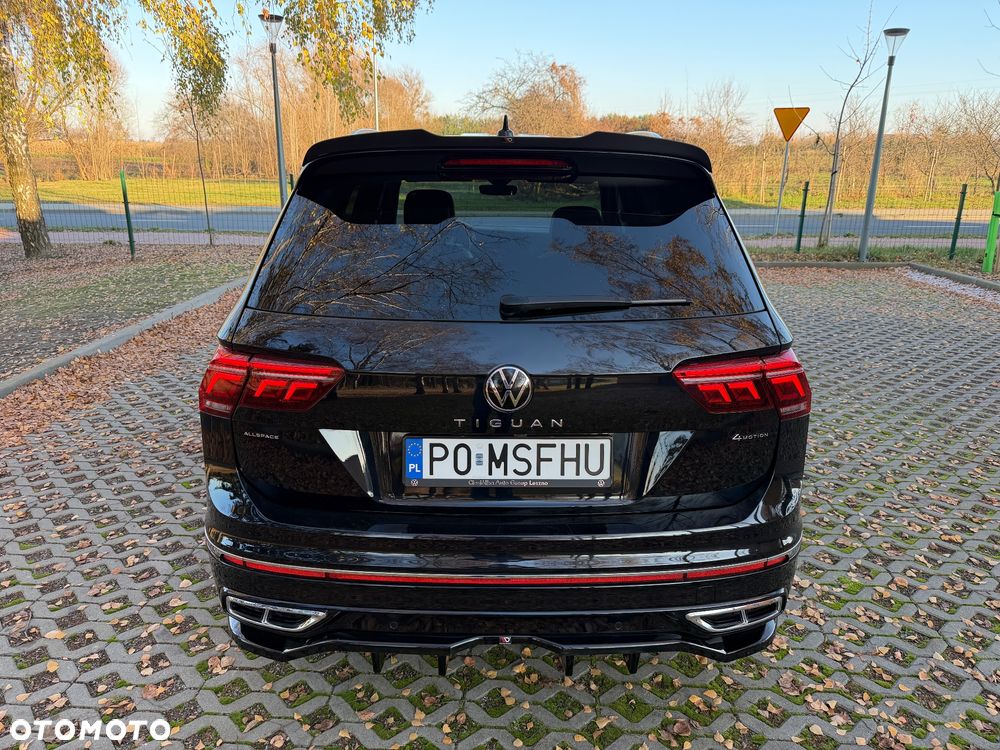 Volkswagen Tiguan 2.0 TDI SCR 4MotION DSG R-Line - 16