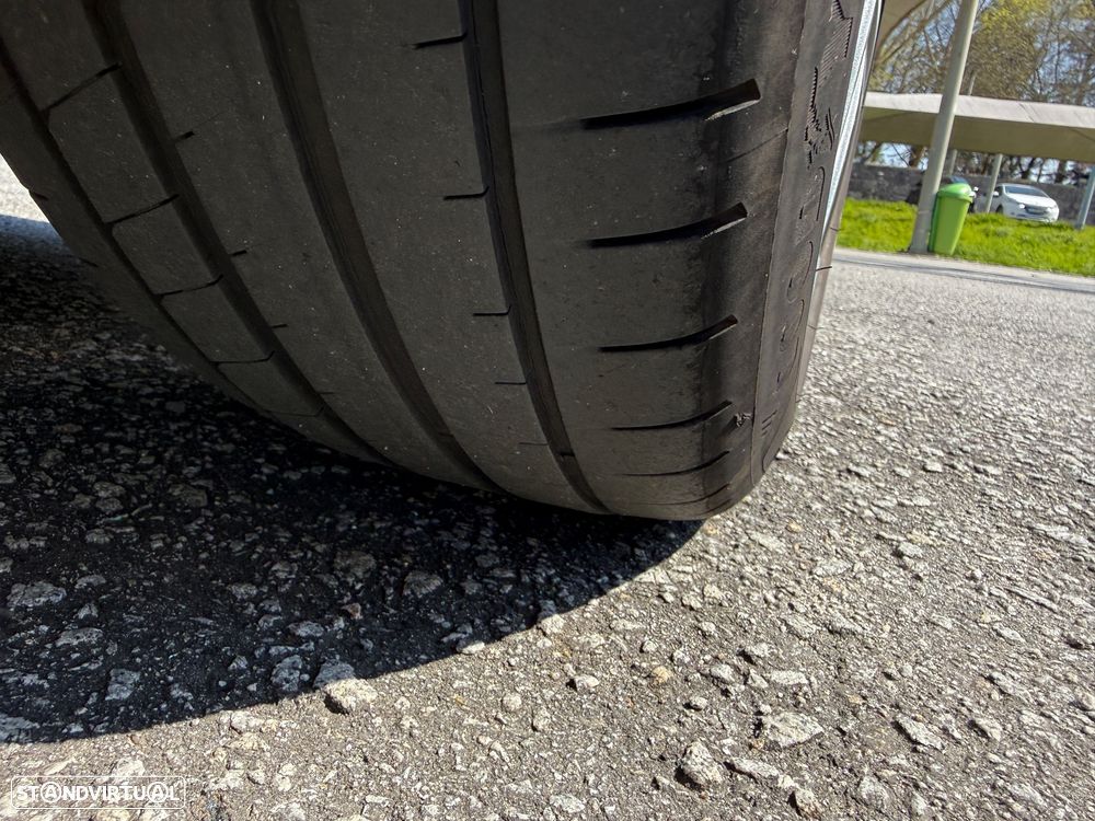 Mercedes-Benz A 180 d AMG Line - 16