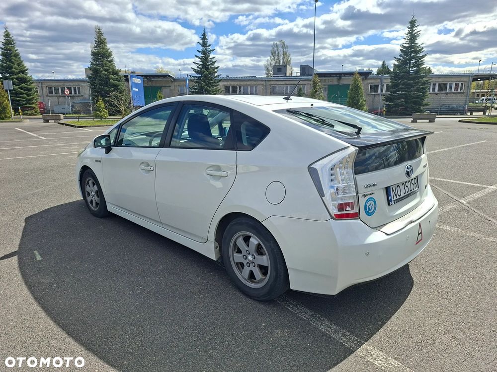 Toyota Prius 1.8 HSD Luna - 6