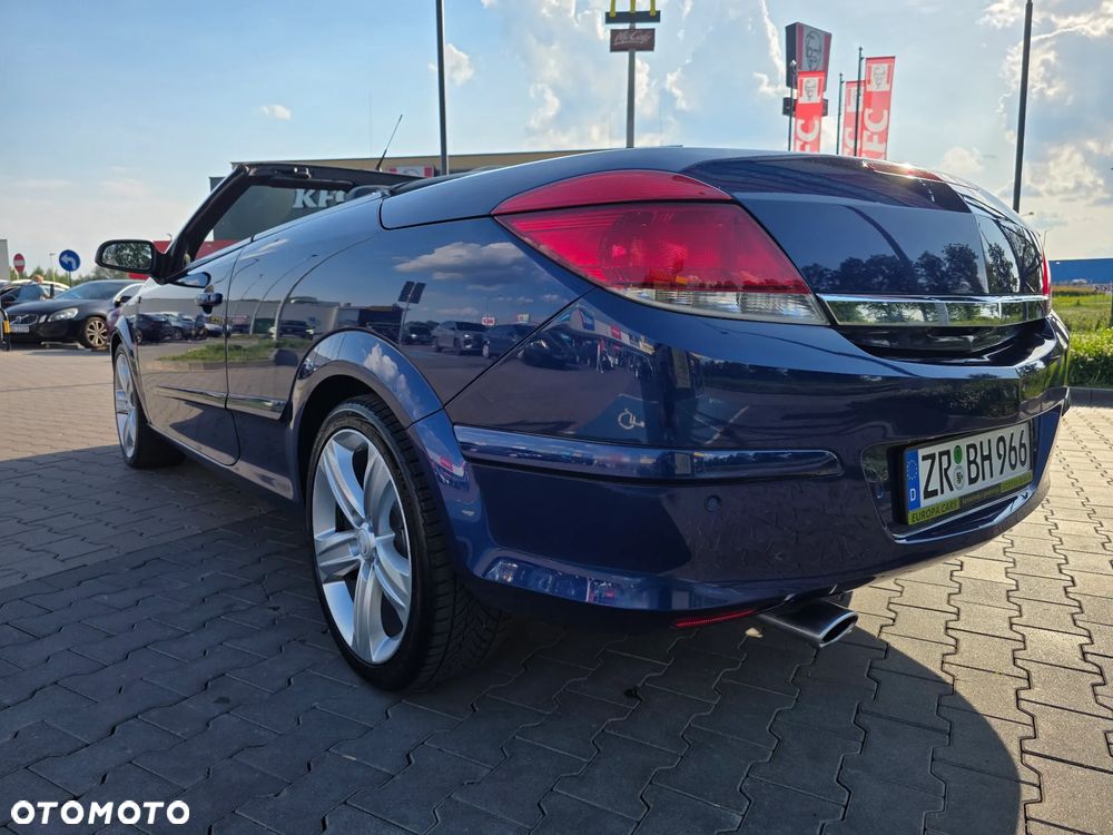 Opel Astra 1.8 Automatik Cosmo - 17