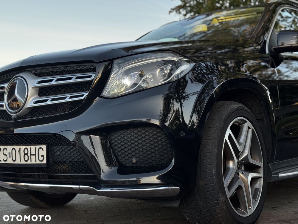 Mercedes-Benz GLS - 18