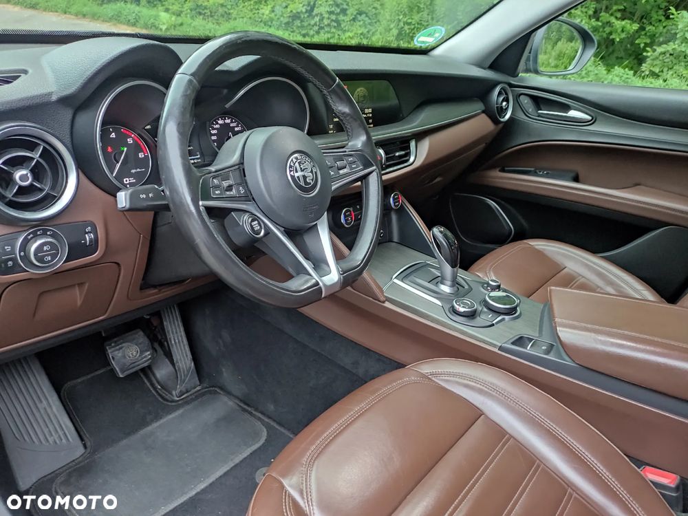 Alfa Romeo Stelvio 2.2 JTDM Super - 8