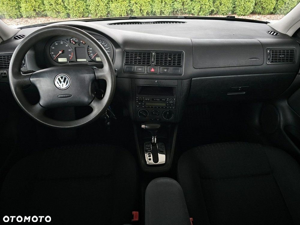 Volkswagen Golf - 13