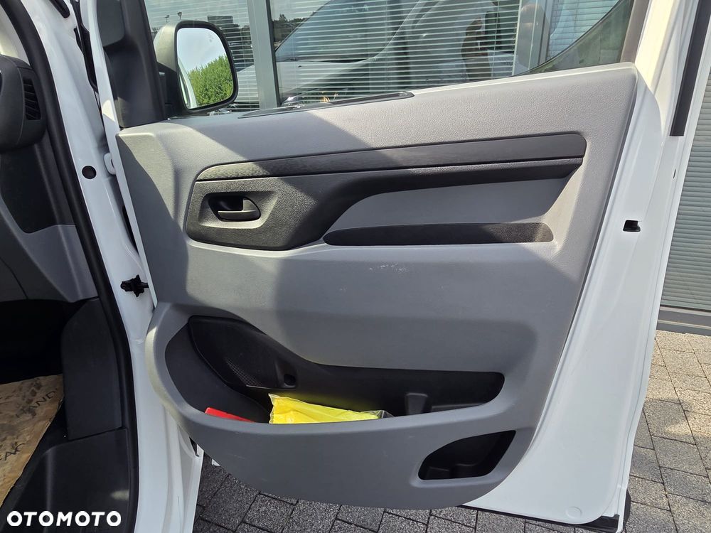 Opel VIVARO - 31