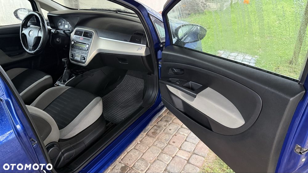 Fiat Punto - 12