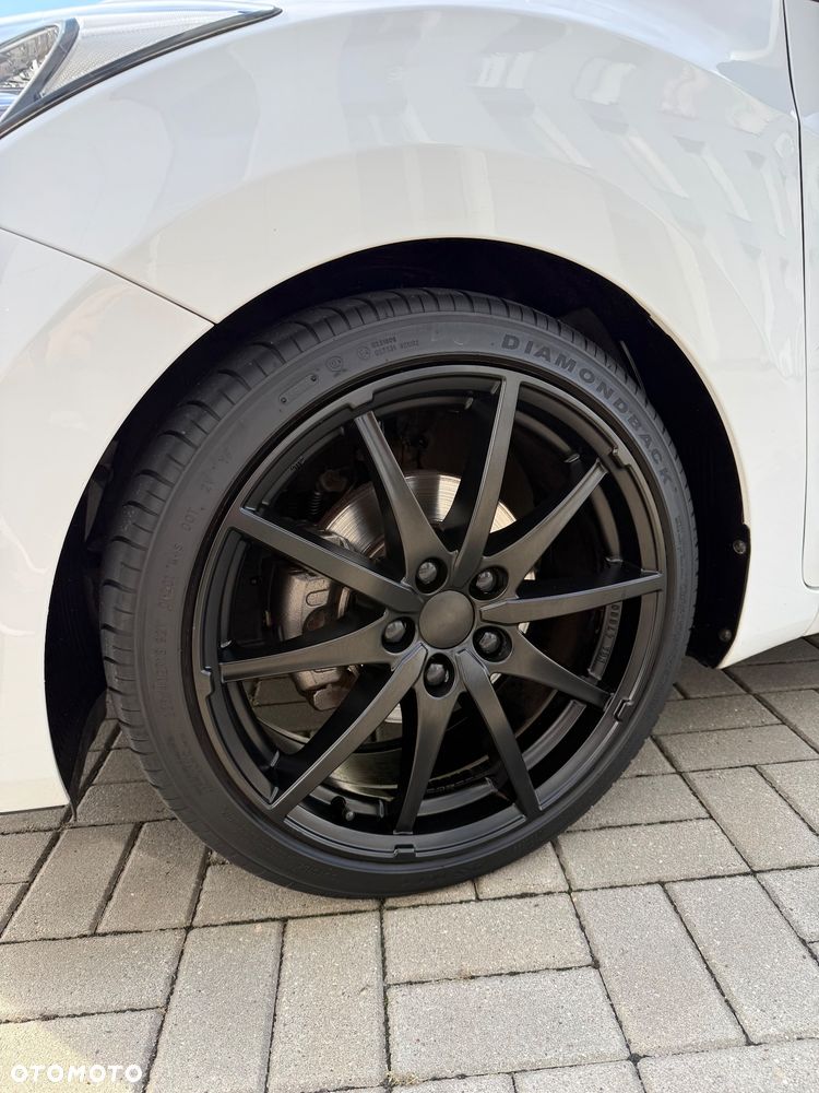 Hyundai i30 1.4 Classic + - 5