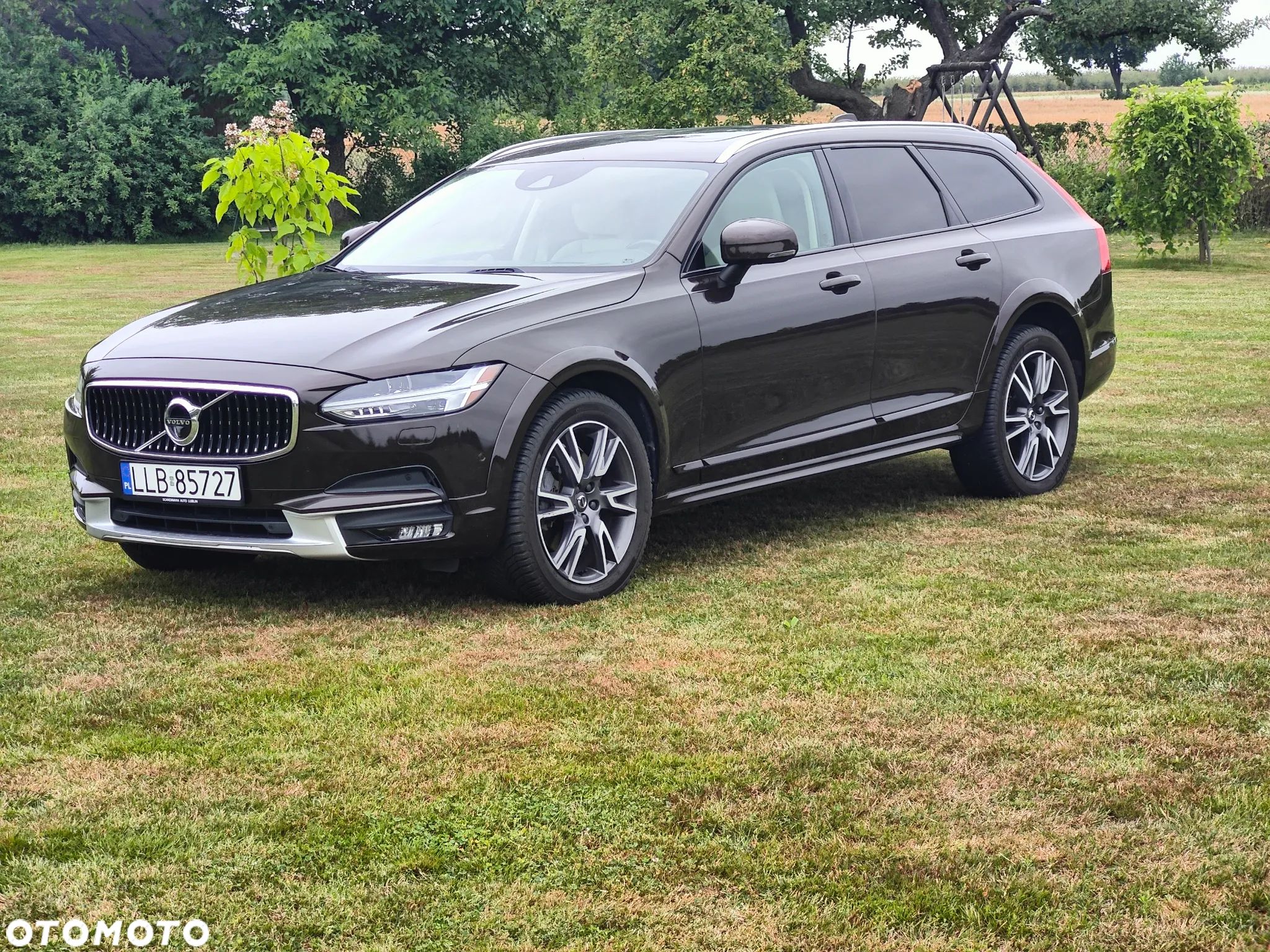 Volvo V90 Cross Country - 1