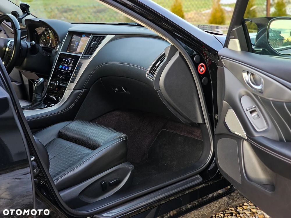 Infiniti Q50 2.0t Sport Tech EU6 - 24