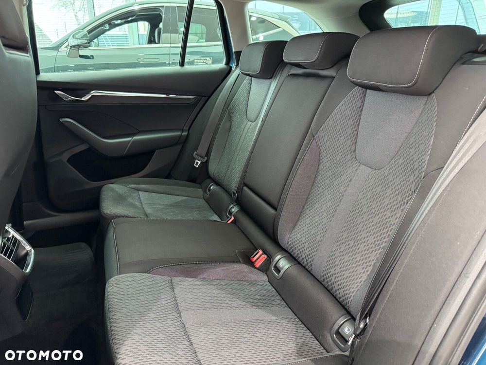 Skoda Octavia 2.0 TDI Style DSG - 13