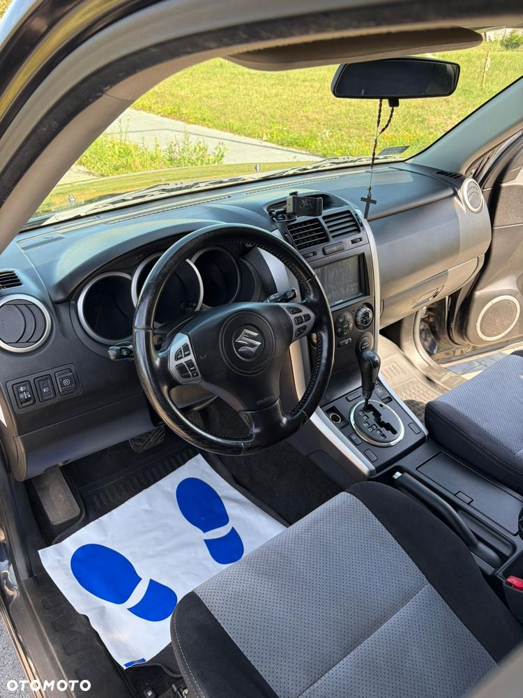 Suzuki Grand Vitara 2.0 20th Anniversary - 15