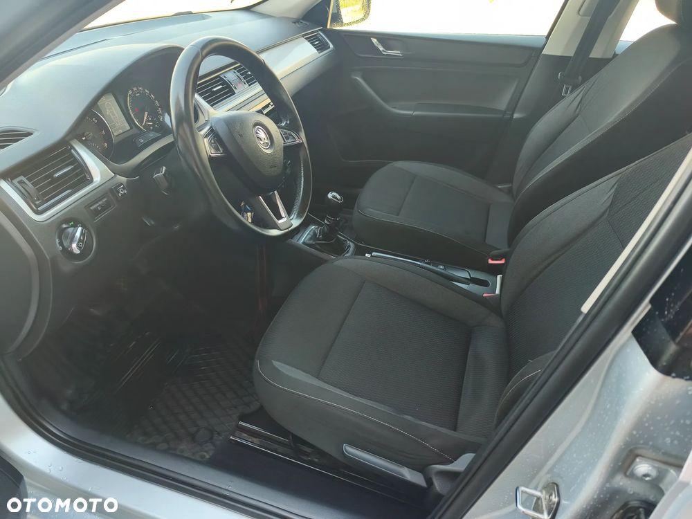 Skoda RAPID - 22