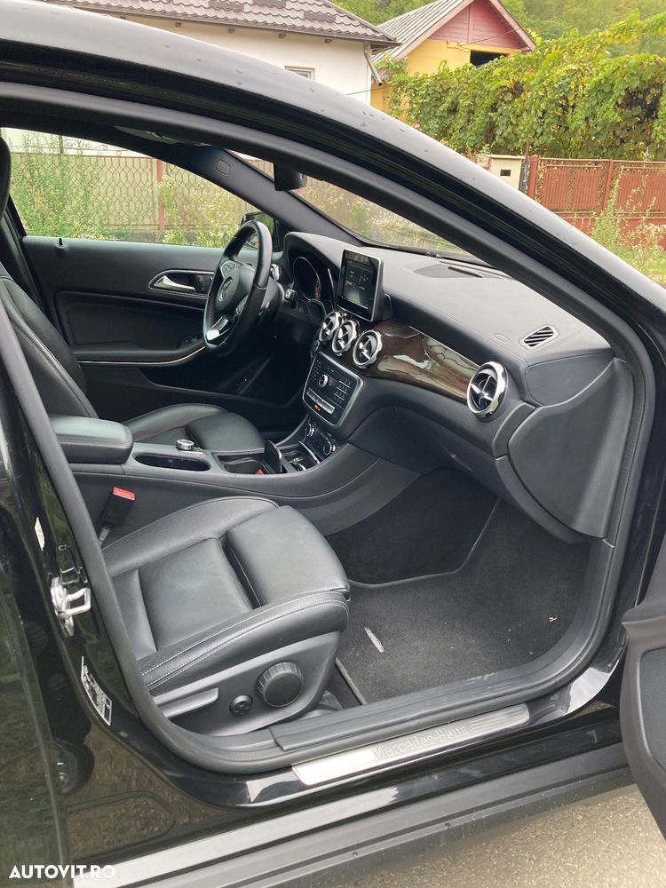 Mercedes-Benz GLA 220 d 7G-DCT - 9