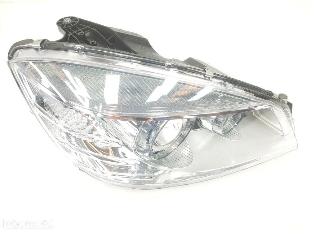 FAROL MERCEDES-BENZ CLASE C BM 204 FAMILIAR - 1